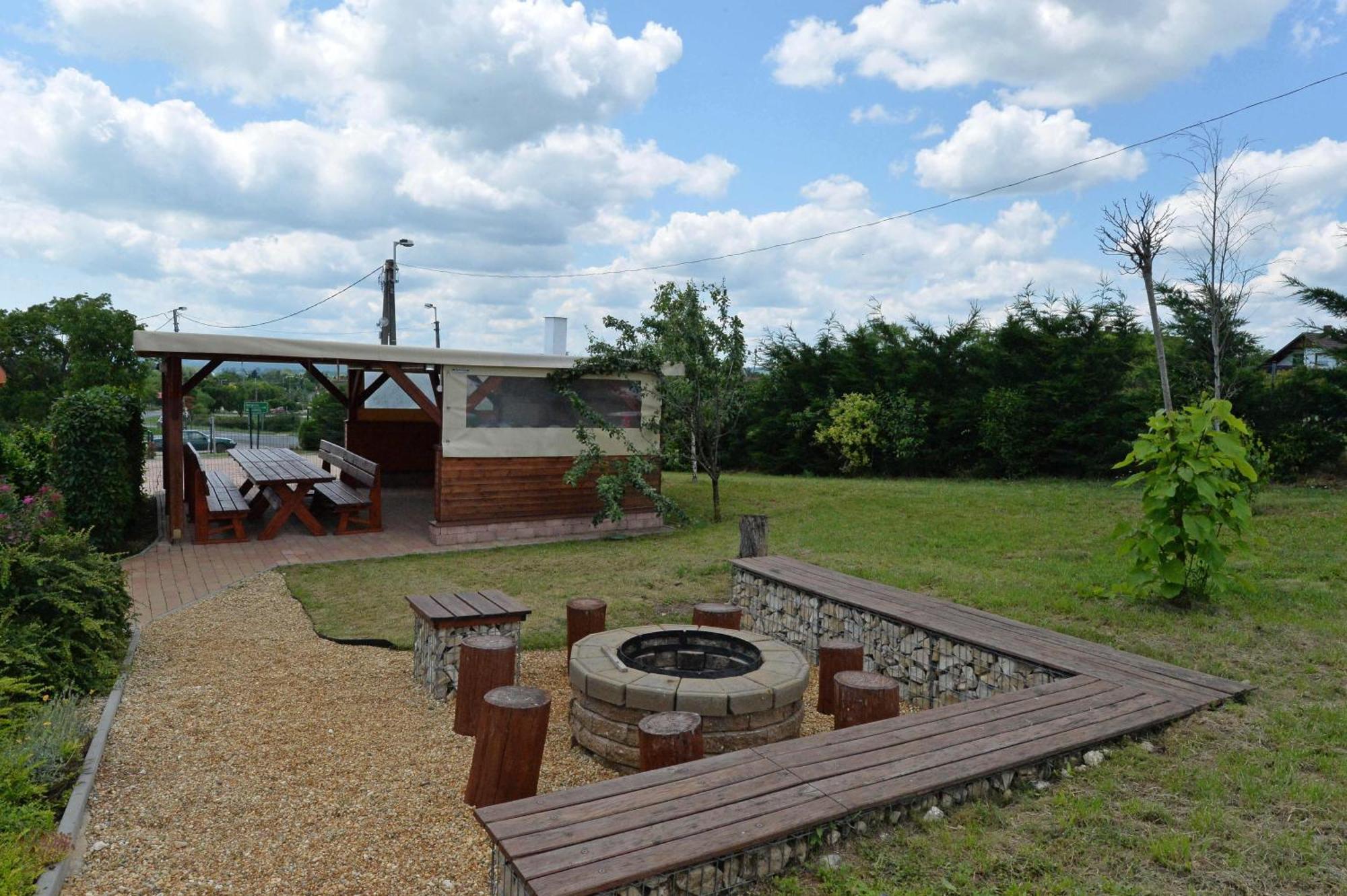 Aranymandula apartmanok Balatonakali Zewnętrze zdjęcie