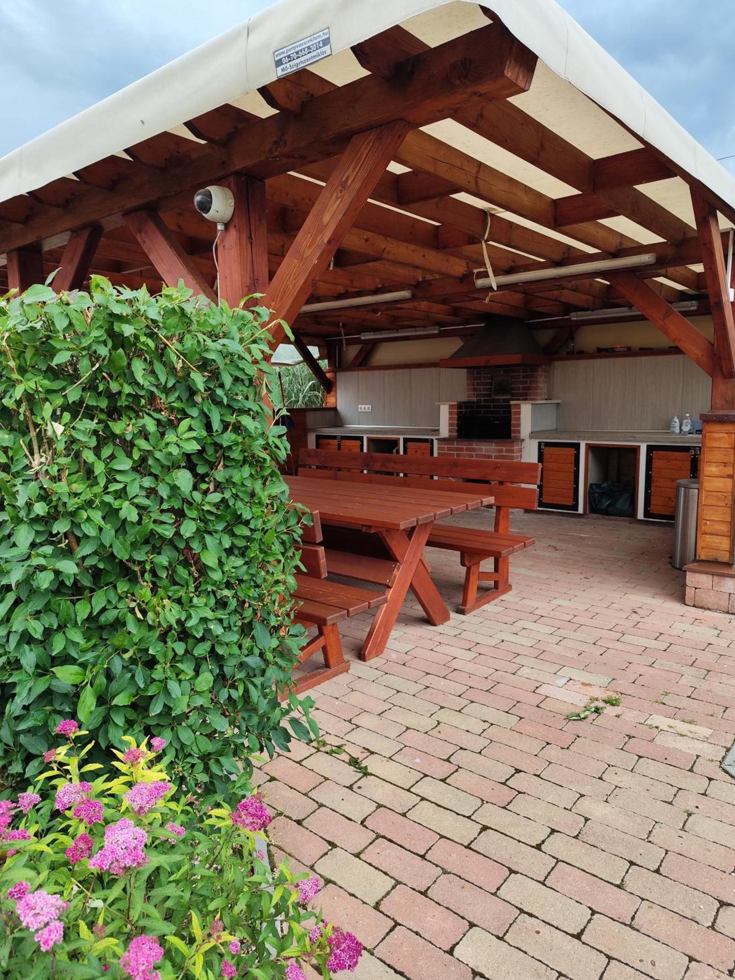 Aranymandula apartmanok Balatonakali Zewnętrze zdjęcie