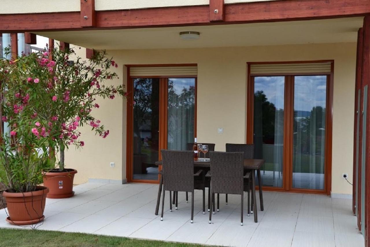 Aranymandula apartmanok Balatonakali Zewnętrze zdjęcie